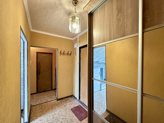 Продам однокомнатную (1-комн.) квартиру, Плеханова ул, 29к2, Москва г