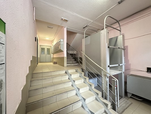 Продам однокомнатную (1-комн.) квартиру, Плеханова ул, 29к2, Москва г