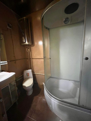 Продам многокомнатную квартиру, Лычманова ул, 40, Астрахань г
