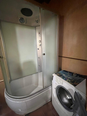 Продам многокомнатную квартиру, Лычманова ул, 40, Астрахань г