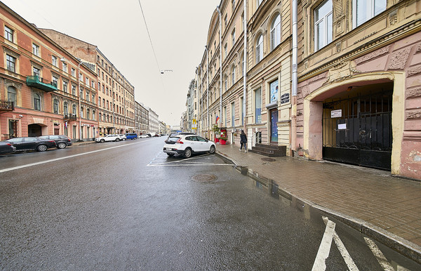 Продам трехкомнатную (3-комн.) квартиру, Жуковского ул, 39А, Санкт-Петербург г