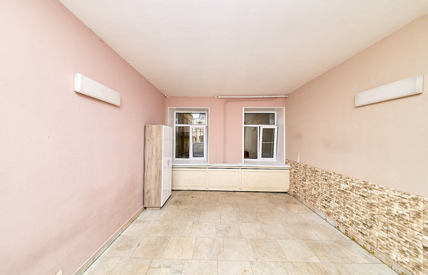Продам трехкомнатную (3-комн.) квартиру, Жуковского ул, 39А, Санкт-Петербург г