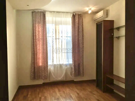 Продам трехкомнатную (3-комн.) квартиру, Мишина ул, 26, Москва г