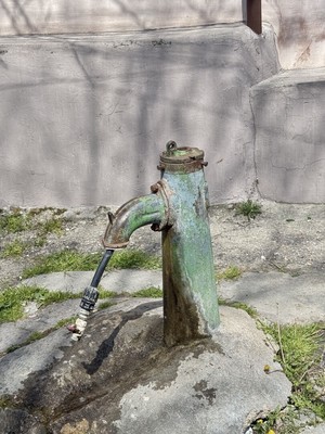 Продам трехкомнатную (3-комн.) квартиру, Генерал-майора П.П.Яременко ул, 32, Симферополь г