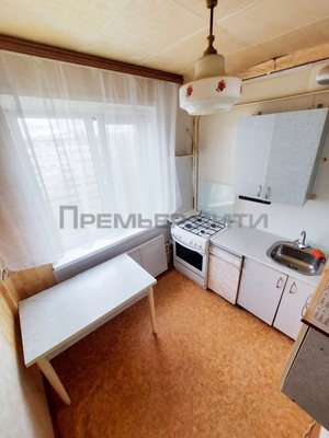 Продам двухкомнатную (2-комн.) квартиру, Кубяка ул, 9, Калуга г