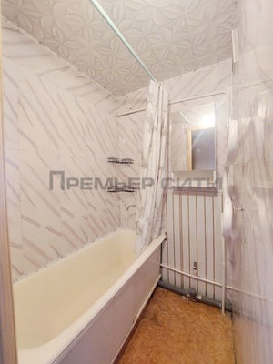 Продам двухкомнатную (2-комн.) квартиру, Кубяка ул, 9, Калуга г