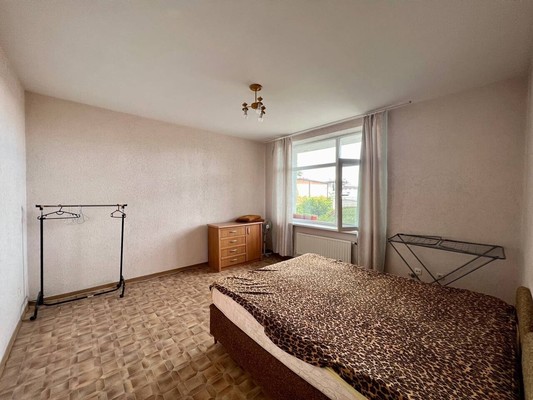 Продам двухкомнатную (2-комн.) квартиру, Манагарова ул, 4, Ялта г