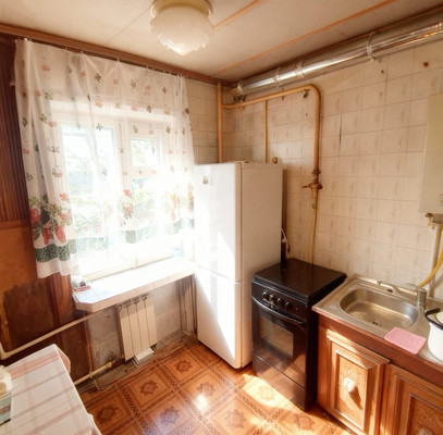 Продам трехкомнатную (3-комн.) квартиру, Ленина пр-кт, 44к5, Ростов-на-Дону г