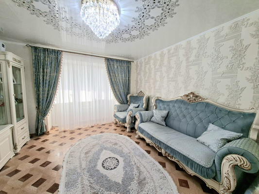 Продам трехкомнатную (3-комн.) квартиру, Ленинградская ул, 220, Тихорецк г