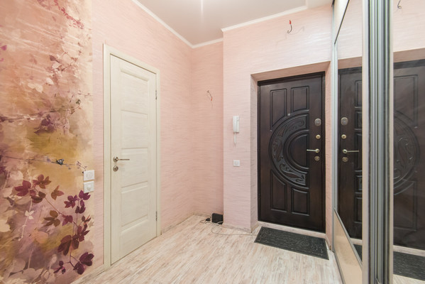 Продам двухкомнатную (2-комн.) квартиру, Орбитальная ул, 13, Ростов-на-Дону г