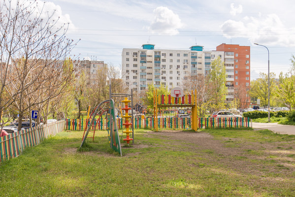 Продам двухкомнатную (2-комн.) квартиру, Орбитальная ул, 13, Ростов-на-Дону г