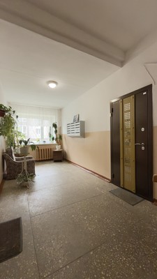Продам двухкомнатную (2-комн.) квартиру, Тентюковская ул, 63б, Сыктывкар г