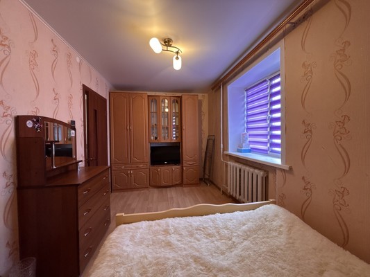 Продам двухкомнатную (2-комн.) квартиру, академика Королева ул, 10, Брянск г