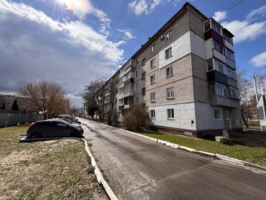 Продам двухкомнатную (2-комн.) квартиру, академика Королева ул, 10, Брянск г
