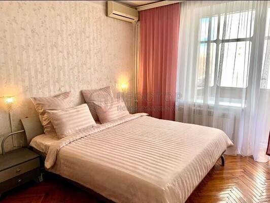 Продам трехкомнатную (3-комн.) квартиру, Бутырская ул, 9к1, Москва г