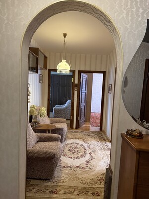 Продам трехкомнатную (3-комн.) квартиру, Профсоюзная ул, 136к1, Москва г