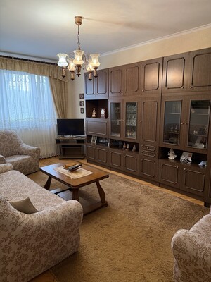 Продам трехкомнатную (3-комн.) квартиру, Профсоюзная ул, 136к1, Москва г