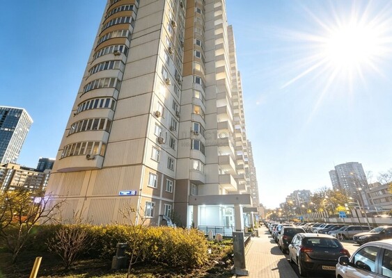Продам однокомнатную (1-комн.) квартиру, Большая Очаковская ул, 1, Москва г