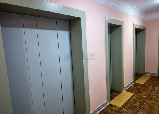 Продам однокомнатную (1-комн.) квартиру, Большая Очаковская ул, 1, Москва г