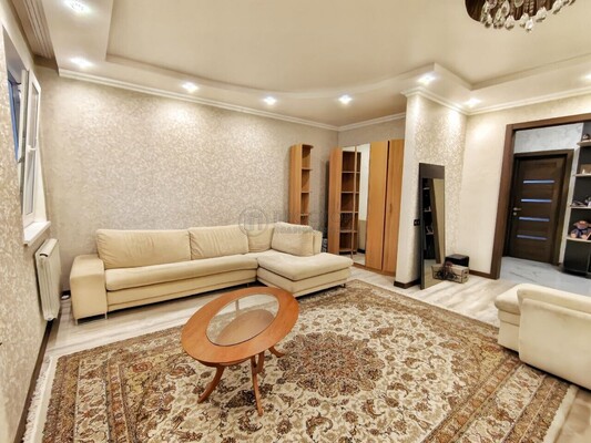 Продам двухкомнатную (2-комн.) квартиру, Заводская ул, 18к2, Нахабино рп