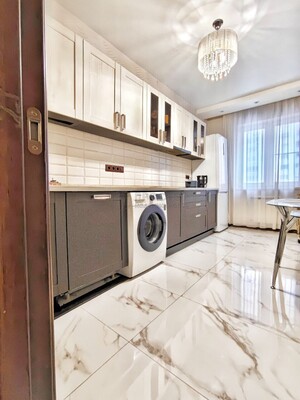 Продам двухкомнатную (2-комн.) квартиру, Заводская ул, 18к2, Нахабино рп