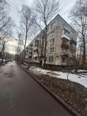 Продам комнату в 2-комн. квартире, Софийская ул, 35к6, Санкт-Петербург г