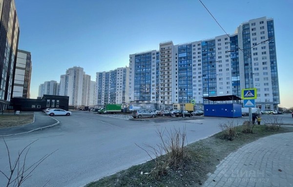 Продам однокомнатную (1-комн.) квартиру, Западный проезд, 14, имени Свердлова гп