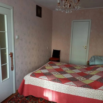 Продам двухкомнатную (2-комн.) квартиру, Строителей пр-кт, 52, Иваново г