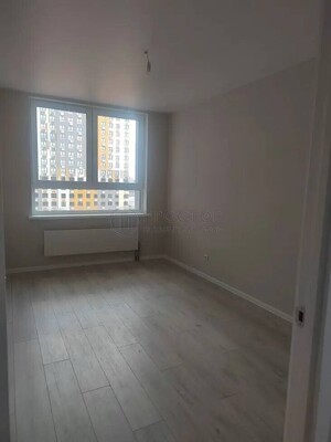 Продам трехкомнатную (3-комн.) квартиру, Александровская ул, 4, Петрово-Дальнее с