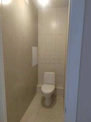 Продам трехкомнатную (3-комн.) квартиру, Александровская ул, 4, Петрово-Дальнее с