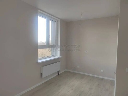 Продам трехкомнатную (3-комн.) квартиру, Александровская ул, 4, Петрово-Дальнее с