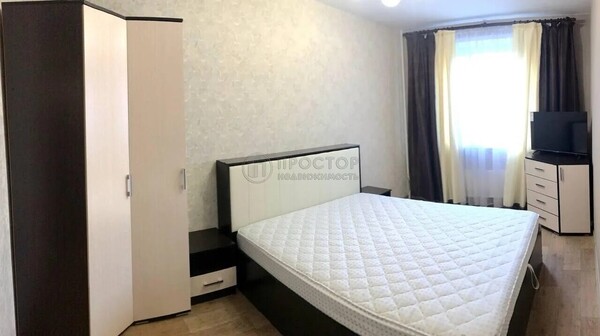 Продам трехкомнатную (3-комн.) квартиру, Новочеркасский б-р, 55, Москва г