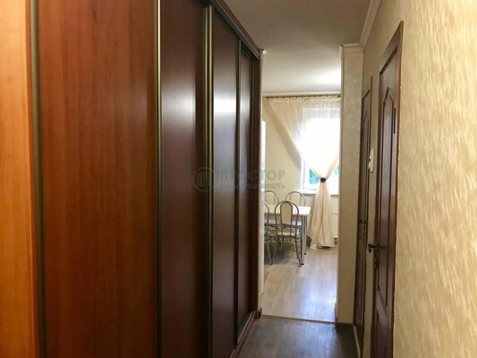 Продам трехкомнатную (3-комн.) квартиру, Новочеркасский б-р, 55, Москва г