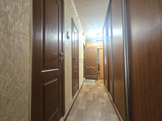 Продам трехкомнатную (3-комн.) квартиру, Новочеркасский б-р, 55, Москва г