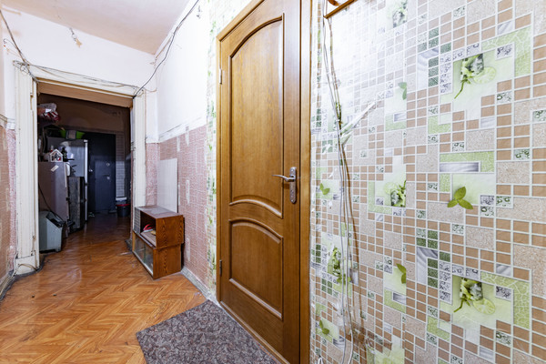 Продам комнату в 6-комн. квартире, Чайковского ул, 38/9, Санкт-Петербург г