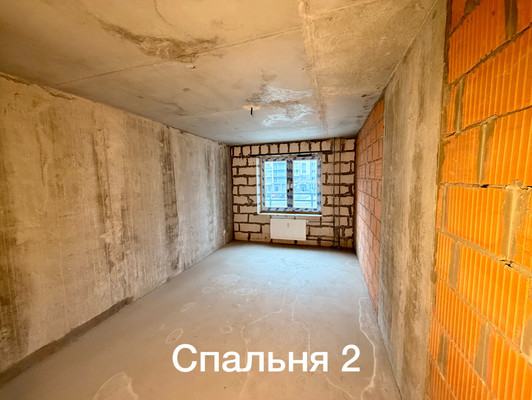 Продам трехкомнатную (3-комн.) квартиру, Петровский б-р, 2к1, Мурино п