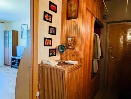 Продам двухкомнатную (2-комн.) квартиру, Наки Исанбета ул, 49, Казань г