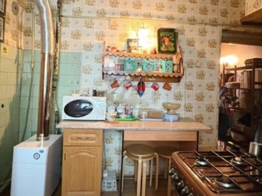 Продам двухкомнатную (2-комн.) квартиру, Наки Исанбета ул, 49, Казань г