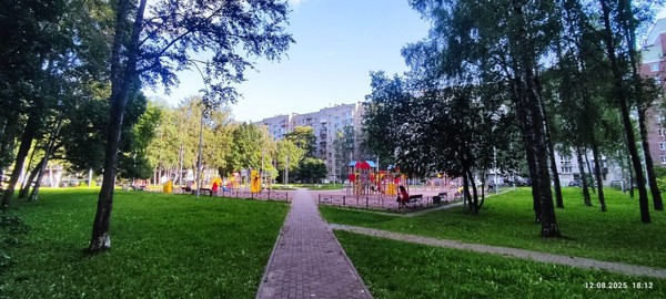 Продам двухкомнатную (2-комн.) квартиру, Веры Слуцкой ул, 38, Колпино г