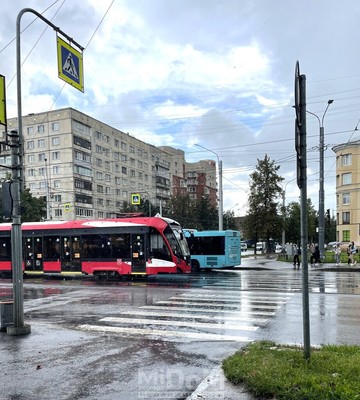 Продам однокомнатную (1-комн.) квартиру, Металлистов пр-кт, 15, Санкт-Петербург г