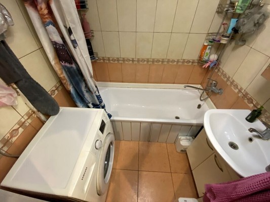 Продам трехкомнатную (3-комн.) квартиру, Гудкова ул, 9, Жуковский г