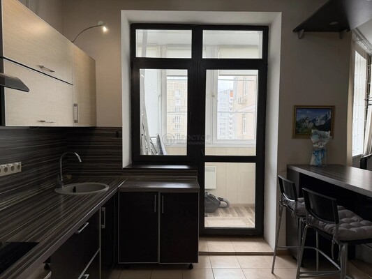 Продам однокомнатную (1-комн.) квартиру, Петрозаводская ул, 15к5, Москва г