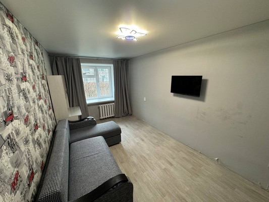 Продам двухкомнатную (2-комн.) квартиру, Советская ул, 30к2, Комсомольск-на-Амуре г