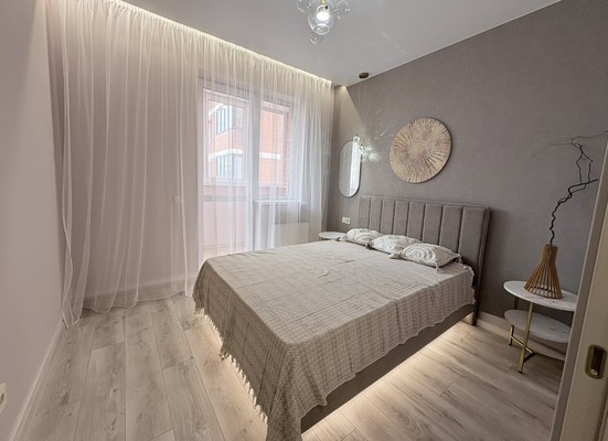 Продам двухкомнатную (2-комн.) квартиру, им. Героя Пешкова ул, 14к1, Краснодар г
