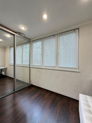 Продам двухкомнатную (2-комн.) квартиру, Ватутина ул, 19, Нальчик г