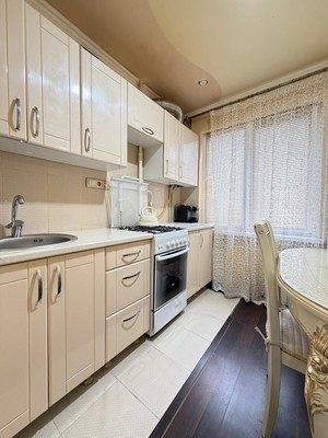Продам двухкомнатную (2-комн.) квартиру, Ватутина ул, 19, Нальчик г