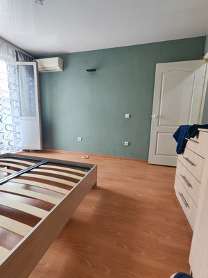 Продам двухкомнатную (2-комн.) квартиру, 2-я Целиноградская ул, 11, Краснодар г