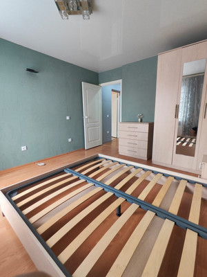 Продам двухкомнатную (2-комн.) квартиру, 2-я Целиноградская ул, 11, Краснодар г