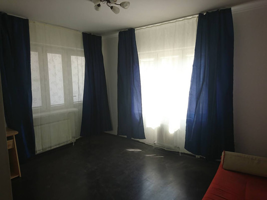 Продам двухкомнатную (2-комн.) квартиру, Домбайская ул, 12, Краснодар г