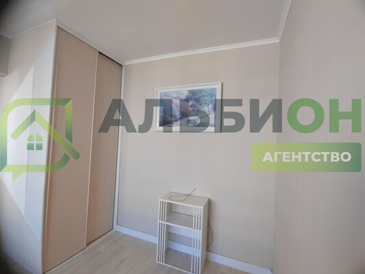 Сдам однокомнатную (1-комн.) квартиру, Сибирская ул, 102, Томск г